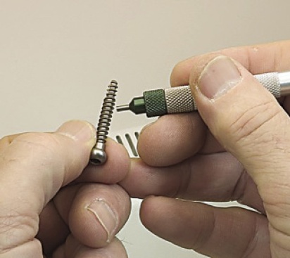 titanium screw hand deburring